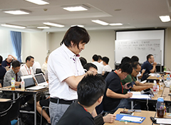 全国の一流治療院の先生にセロトニン活性療法を教える先生